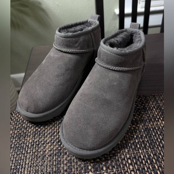 UGG Womens Classic Ultra Mini Booties - Picture 7 of 13